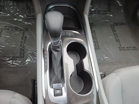 Used 2024 Chevrolet Malibu LT FWD image 31