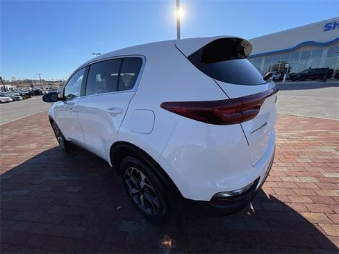 Used 2020 Kia Sportage LX image 32