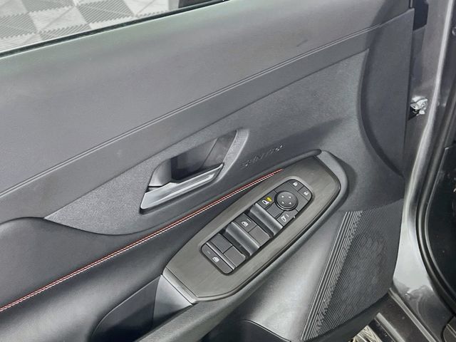 New 2027 Nissan Sentra SR w/ Floor Mat Package FWD image 17
