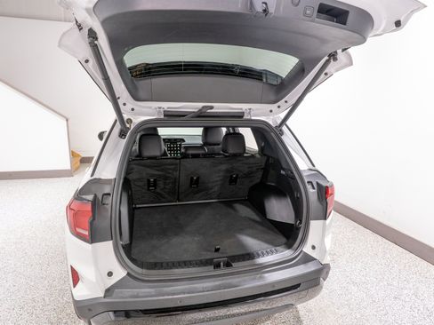 Used 2026 GMC Terrain Elevation w/ Elevation Premium Package FWD image 31