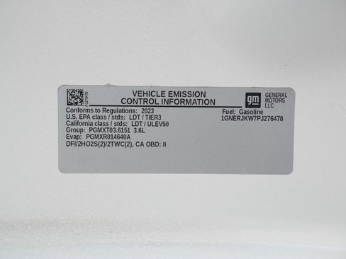 Used 2023 Chevrolet Traverse RS w/ LPO, Cargo Package image 31