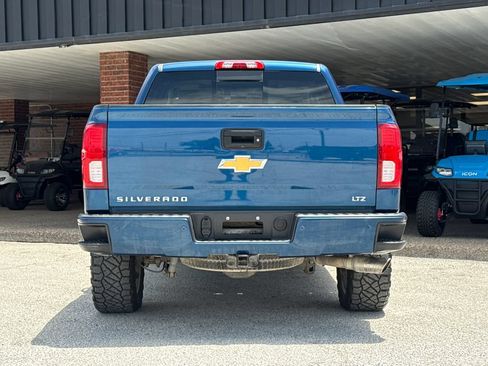 Used 2018 Chevrolet Silverado 1500 LTZ Z71 w/ LTZ Plus Package AWD/4WD image 7