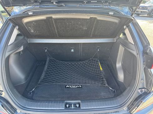 Used 2022 Hyundai Kona Limited FWD image 29
