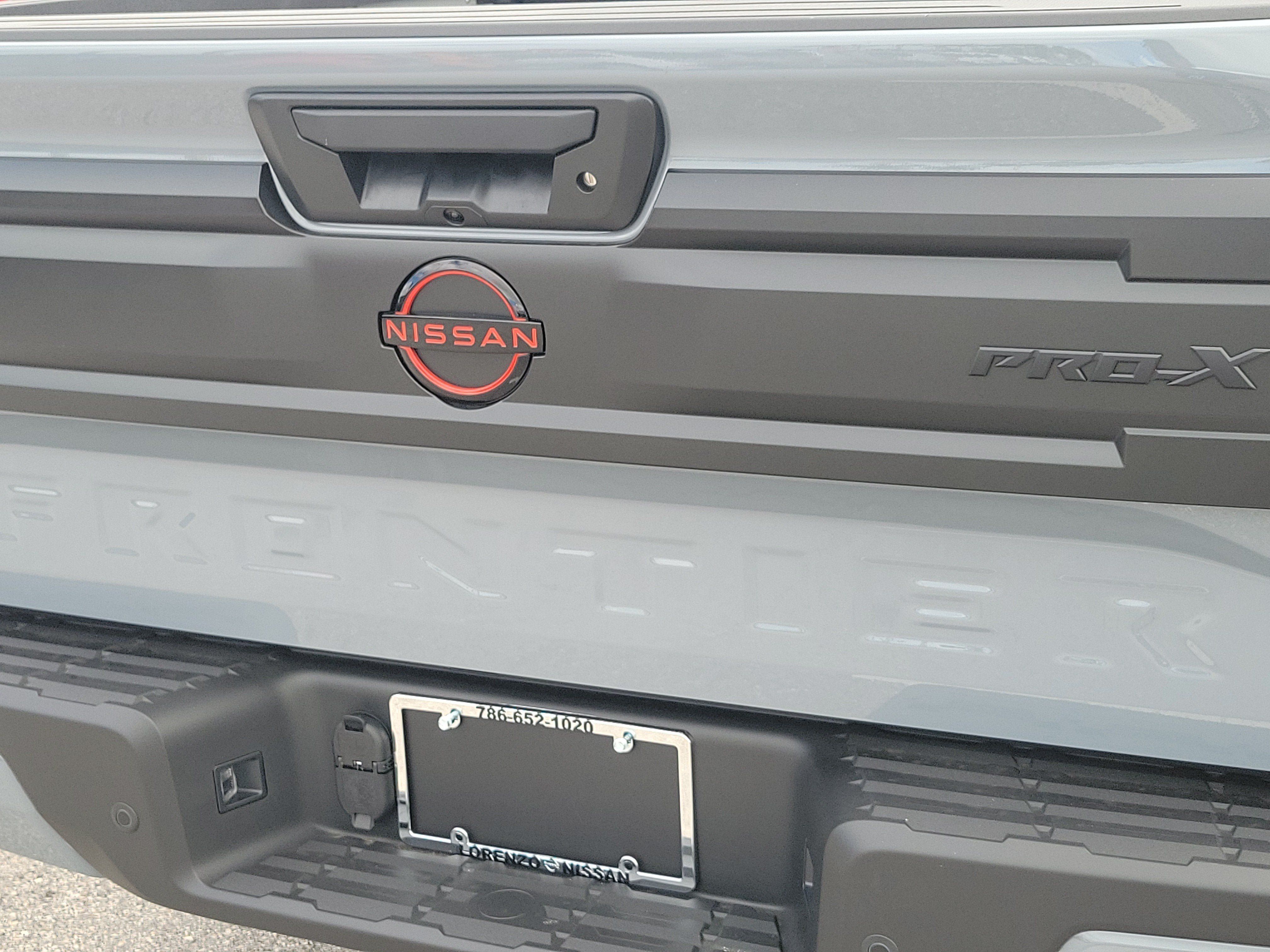 New 2027 Nissan Frontier PRO-4X w/ Pro Convenience Package RWD image 9