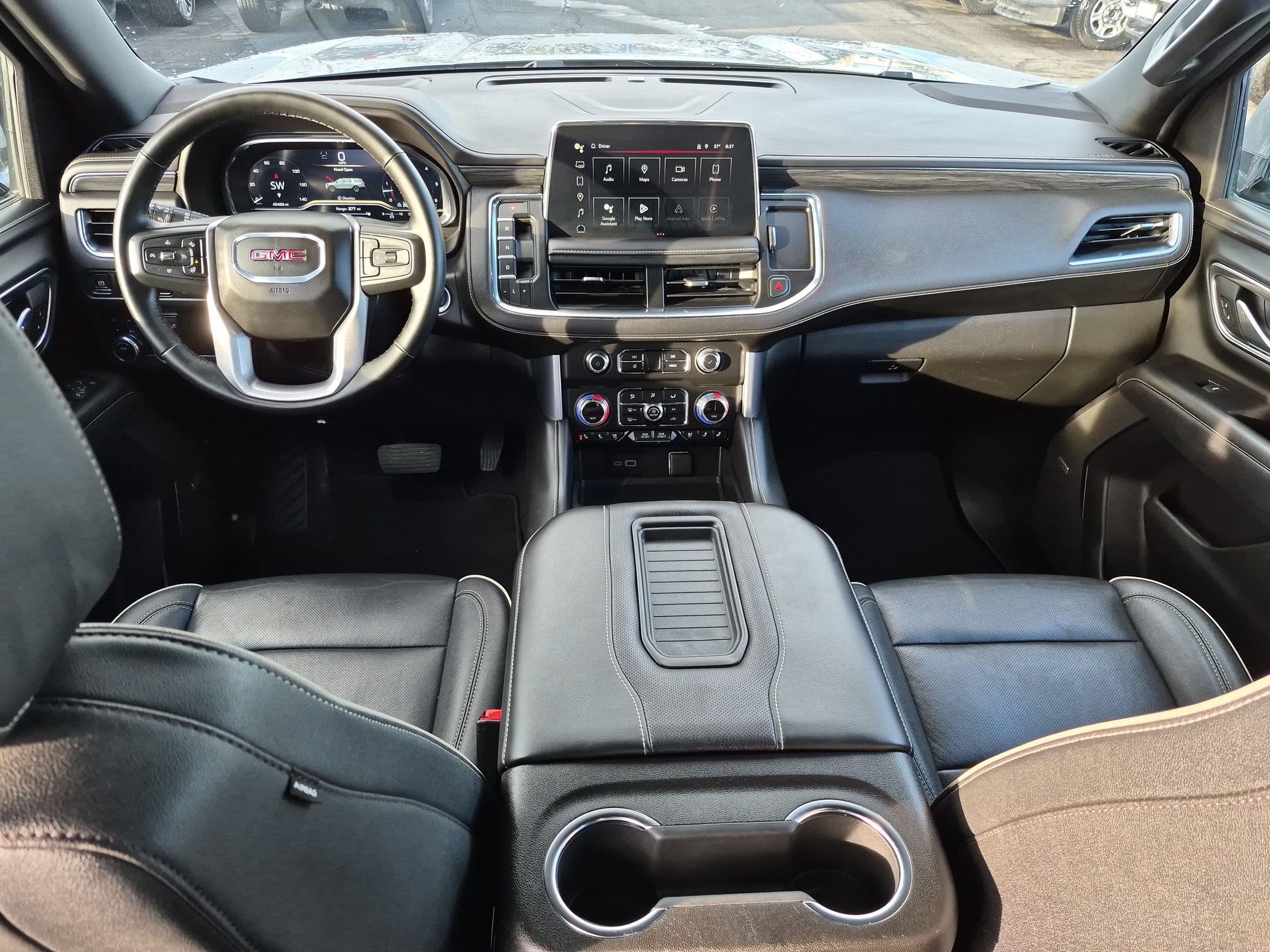 Used 2024 GMC Yukon XL SLT w/ SLT Luxury Package AWD/4WD image 31