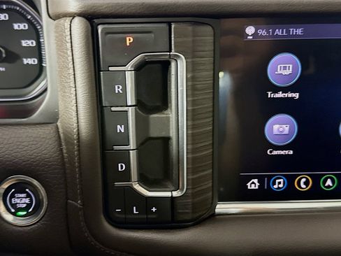 Used 2021 GMC Yukon XL Denali AWD/4WD image 17