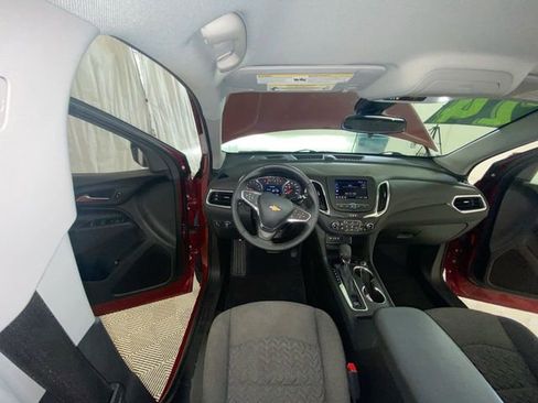 Used 2024 Chevrolet Equinox LT image 34