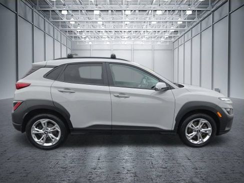 Used 2022 Hyundai Kona SEL AWD/4WD image 9