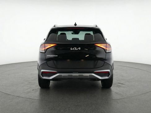 Used 2025 Kia Sportage LX FWD image 7