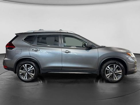 Used 2019 Nissan Rogue SV w/ Sun & Sound Touring Package AWD/4WD image 5