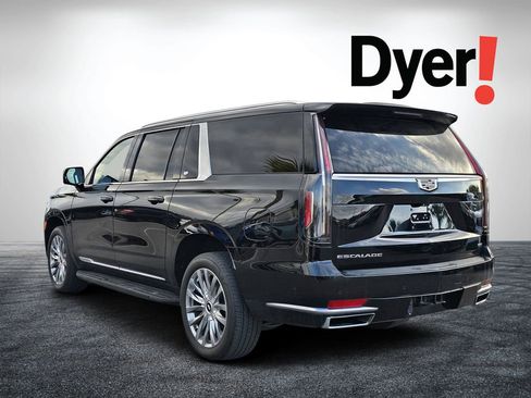 Used 2022 Cadillac Escalade ESV Premium Luxury image 7