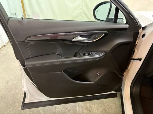 Used 2022 Buick Envision Preferred FWD image 31