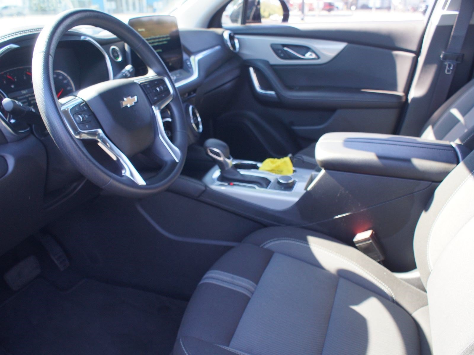Used 2025 Chevrolet Blazer LT FWD image 13