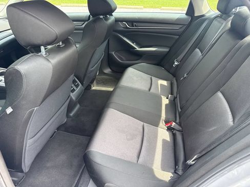 Used 2020 Honda Accord EX image 10