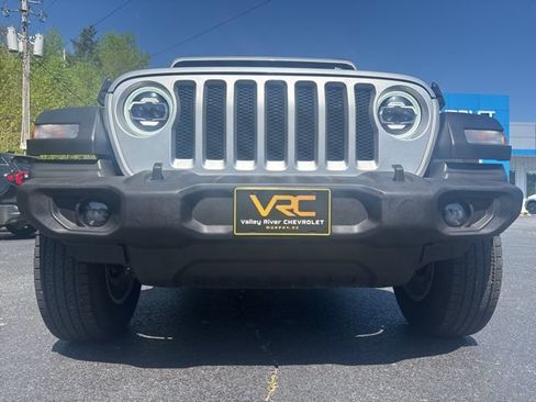 Used 2022 Jeep Wrangler Unlimited Sport AWD/4WD image 15