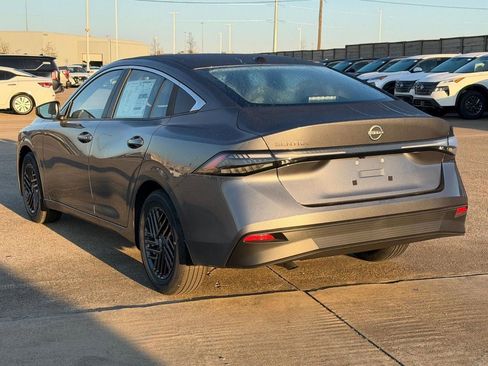 New 2026 Nissan Sentra SV FWD image 7