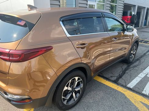 Used 2020 Kia Sportage LX AWD/4WD image 6