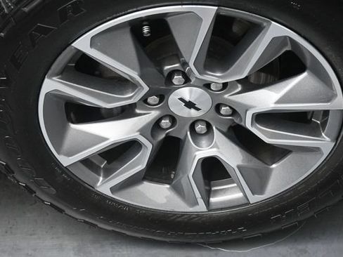 Used 2021 Chevrolet Silverado 1500 RST AWD/4WD image 31