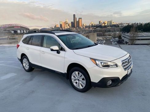 Used 2017 Subaru Outback 2.5i Premium image 30