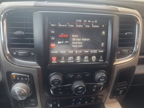 Used 2015 RAM 1500 Laramie w/ Convenience Group AWD/4WD image 31