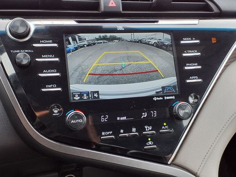 Used 2018 Toyota Camry XLE w/ Audio Package image 24