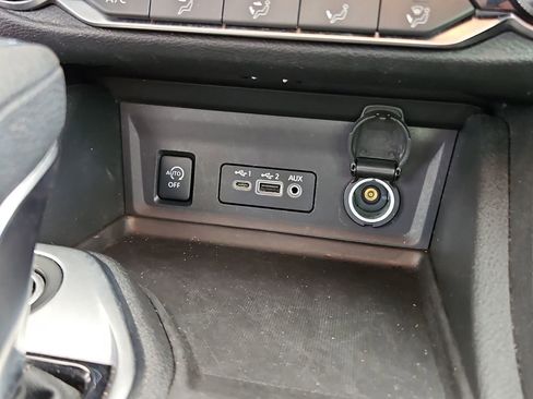 Used 2024 Nissan Sentra SV FWD image 18