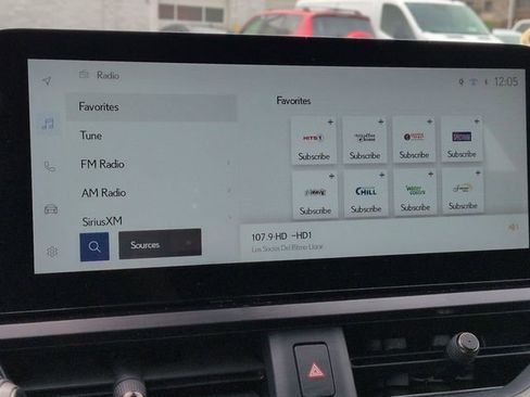 Used 2025 Lexus UX 300h FWD image 19