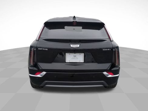 New 2026 Cadillac Optiq Luxury 1 image 6