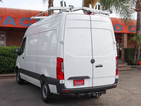 Used 2024 Mercedes-Benz Sprinter 2500 w/ Acoustic Package image 6