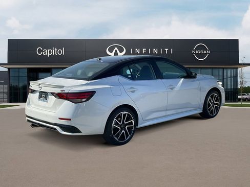 New 2025 Nissan Sentra SR w/ SR Premium Package image 6
