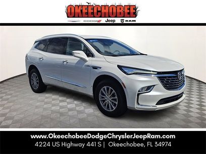 Used 2023 Buick Enclave Essence