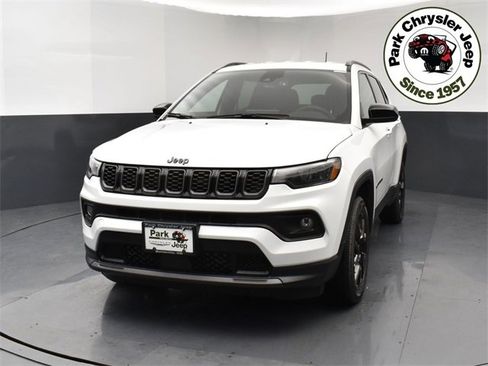 New 2026 Jeep Compass Latitude image 2
