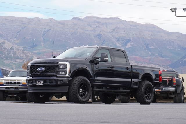 Used 2024 Ford F250 Lariat w/ Sport Appearance Package AWD/4WD image 3