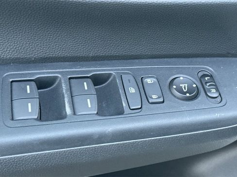 Used 2025 Honda CR-V Sport-L image 12