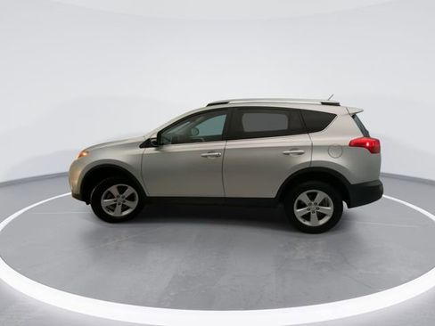 Used 2014 Toyota RAV4 XLE AWD/4WD image 9