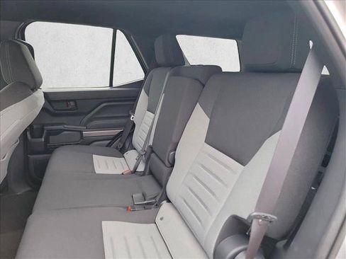 Used 2025 Toyota 4Runner TRD Off-Road AWD/4WD image 13