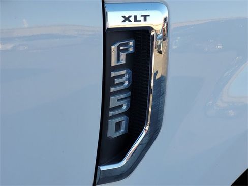 Used 2019 Ford F350 XLT w/ XLT Value Package image 9