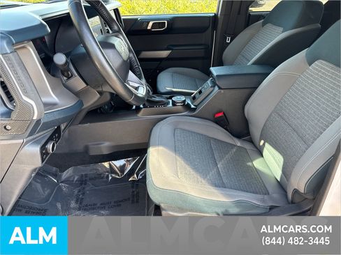 Used 2023 Ford Bronco Outer Banks image 11
