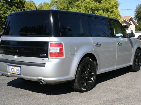 Used 2019 Ford Flex Limited w/ Limited Appearance Package AWD/4WD image 5