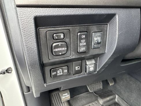 Used 2019 Toyota Tundra SR5 w/ TRD Off Road Package AWD/4WD image 18