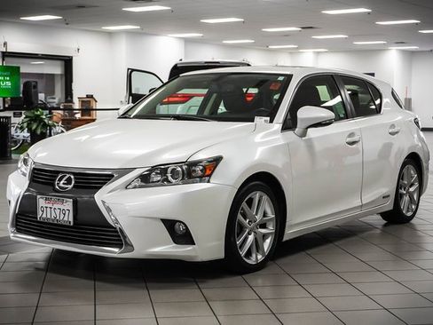 Used 2017 Lexus CT 200h 200h w/ Seat Comfort Package image 3