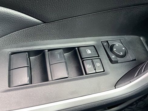 Used 2025 Toyota RAV4 LE image 12