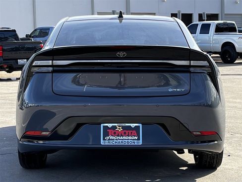 New 2026 Toyota Prius XSE image 5