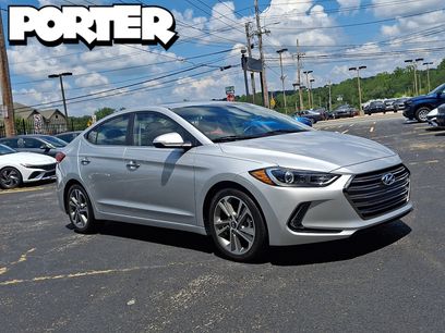 Used 2017 Hyundai Elantra Limited w/ Limited Tech Package 04
