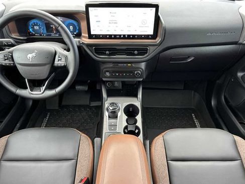 Used 2025 Ford Bronco Sport Outer Banks image 5