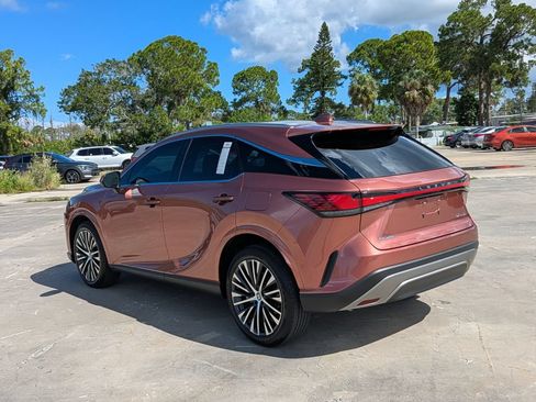 Used 2025 Lexus RX 350 Premium Plus w/ Convenience Package FWD image 5