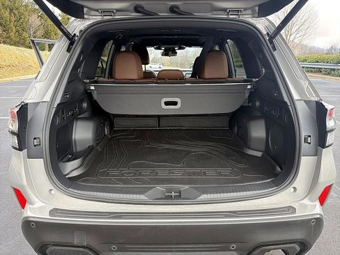 Used 2025 Subaru Forester Touring w/ Touring Package image 22