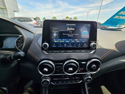 Used 2023 Nissan Sentra SR w/ SR Premium Package FWD image 21