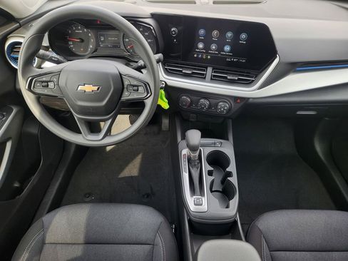 Used 2026 Chevrolet Trax LS w/ LS Convenience Package image 27