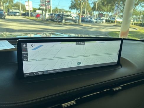 Used 2024 Genesis GV70 2.5T w/ Sport Prestige Package image 10